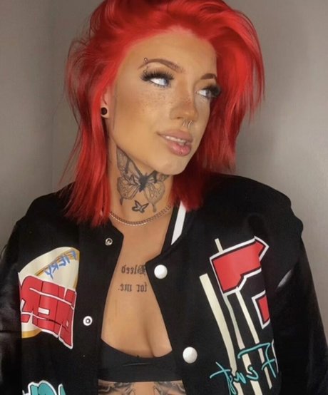 Sierra cheyene top actress pictures