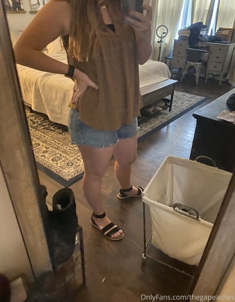 hotwife peachesfree naked model galleries