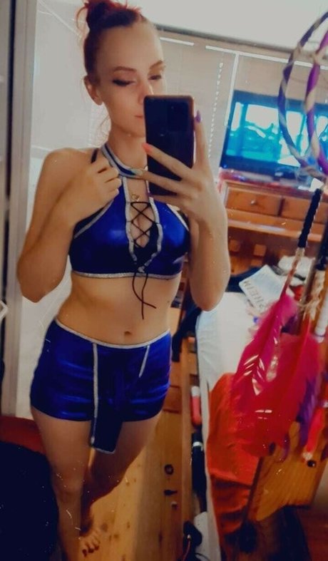 tanned onlyfans adult image