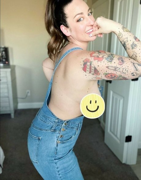 smittenkitten 89 model erotic pics