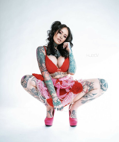 missamberjohnson naked pornstar img