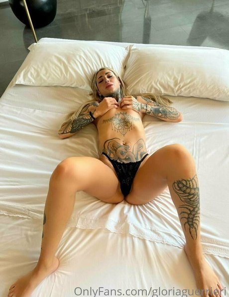 gloriabianchi model art gallery