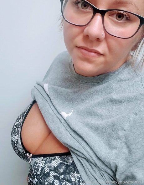 sexybbwmom11 model adult pictures