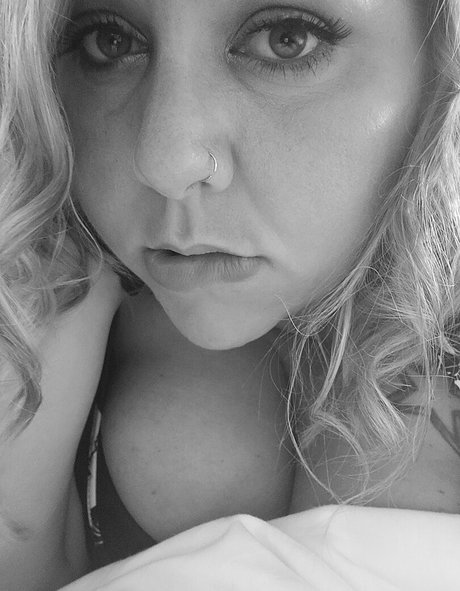 sexybbwmom11 naked actress galleries