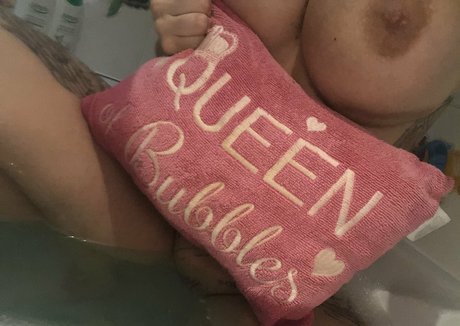 roxikeogh erotic star gallery