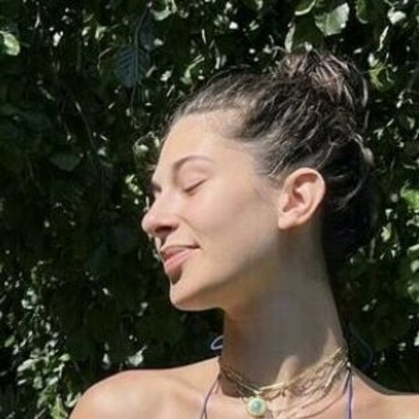 Millieenaro sexy star photo