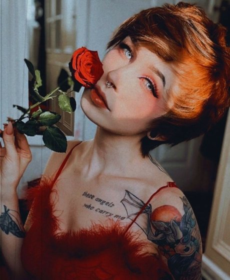 Ember Wolf art model galleries