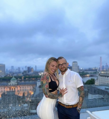 ava austen beautiful actress pics