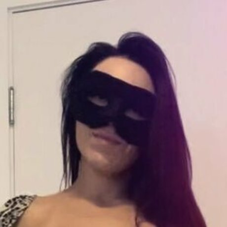 NicoleNoivinha nice pornstar photos