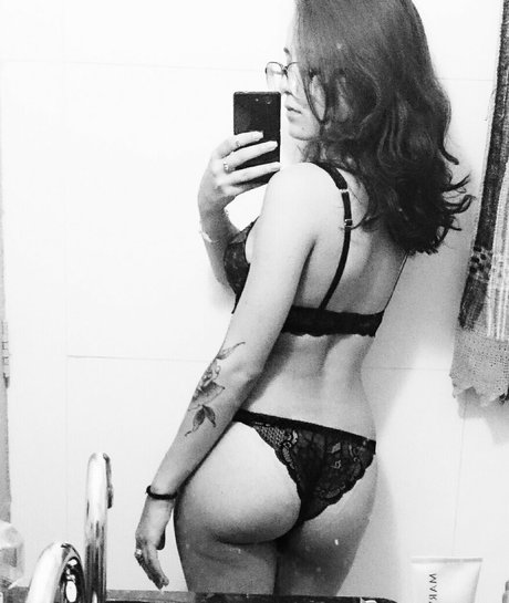 betinices art pornstar pic