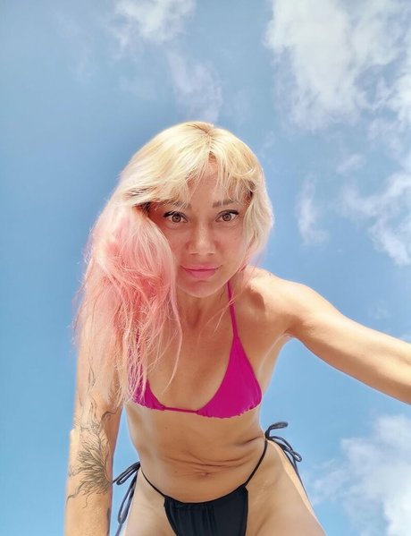 Mommy Di pornstar beautiful pic