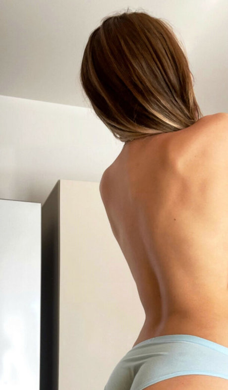 mihalina perfect model picture