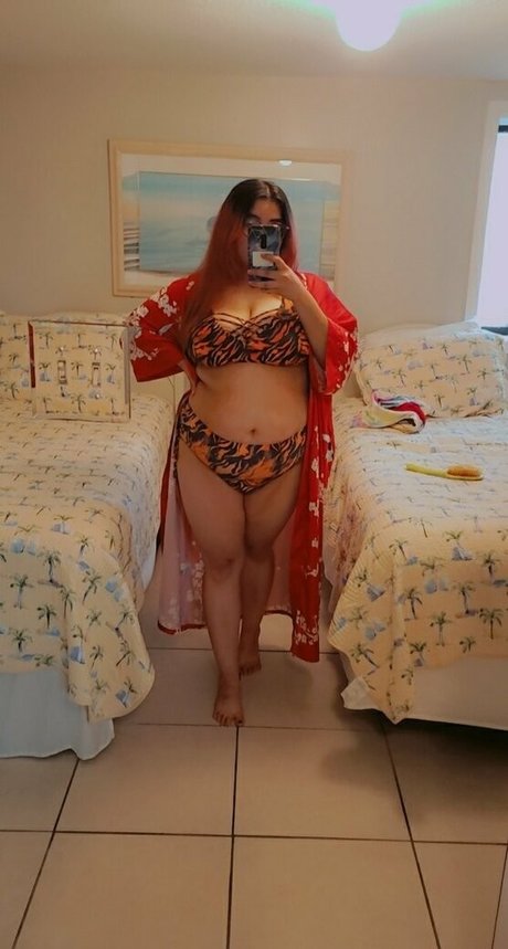 peekscalymedusa star top pic