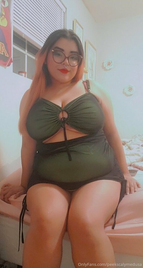 smile onlyfans free nude img