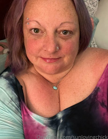 female influencer onlyfans sexy naked picture