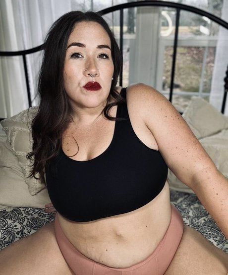 Michele Moon Profile