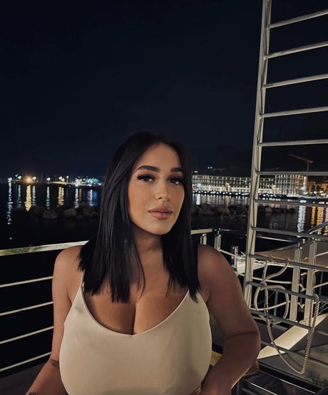 old lady onlyfans hot sexy picture