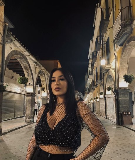 curvy nude onlyfans exclusive photos