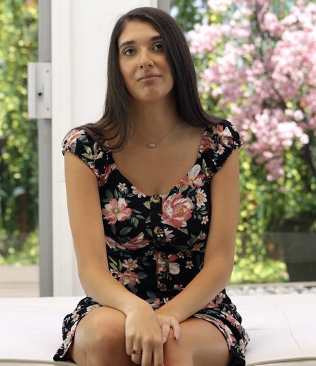 Aria Sloane exclusive actress photos