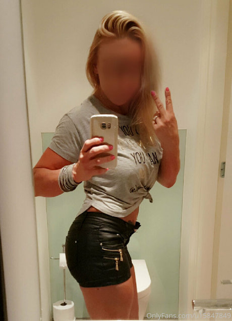 miss stocking porn model pictures