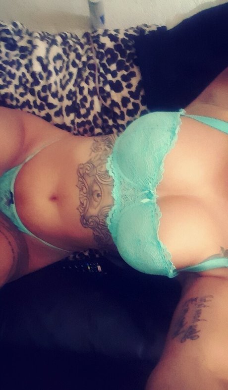 naked milf onlyfans pornographic image