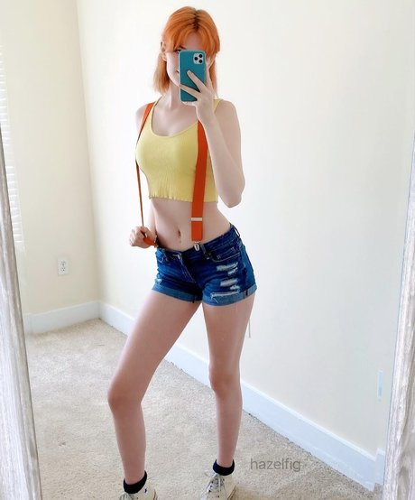 HazelFig naked model picture