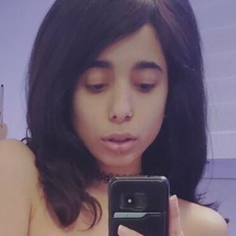 Aelastone nudes actress galleries