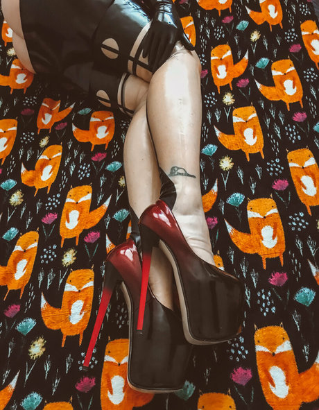 latex fox free actress archive