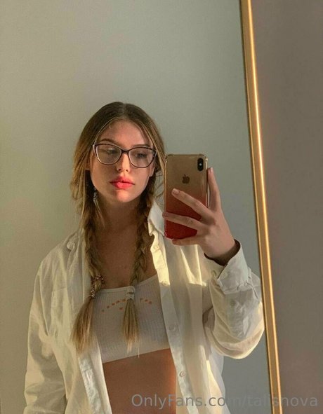 Talisnova hd actress photos