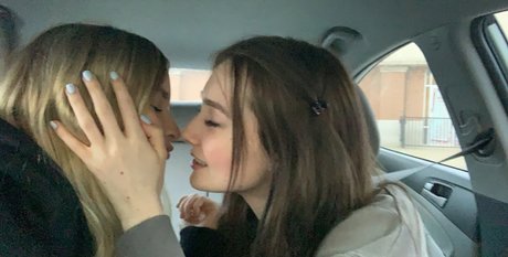 cwaudiia pornstar exclusive photos