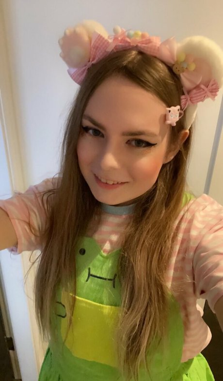 xmaddiemoonx model beautiful pictures