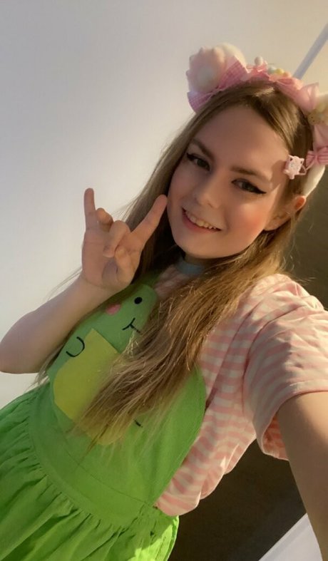 xmaddiemoonx xxx model picture