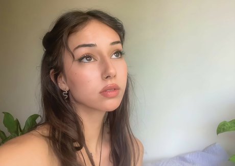 Prettyb0ishit model naked images