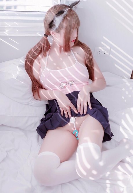 Yuki Miyuki model high quality images