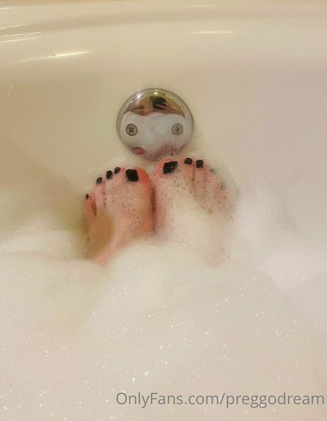 preggodream star nude archive