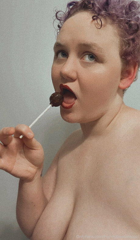 hunnybeesarecool model porn galleries