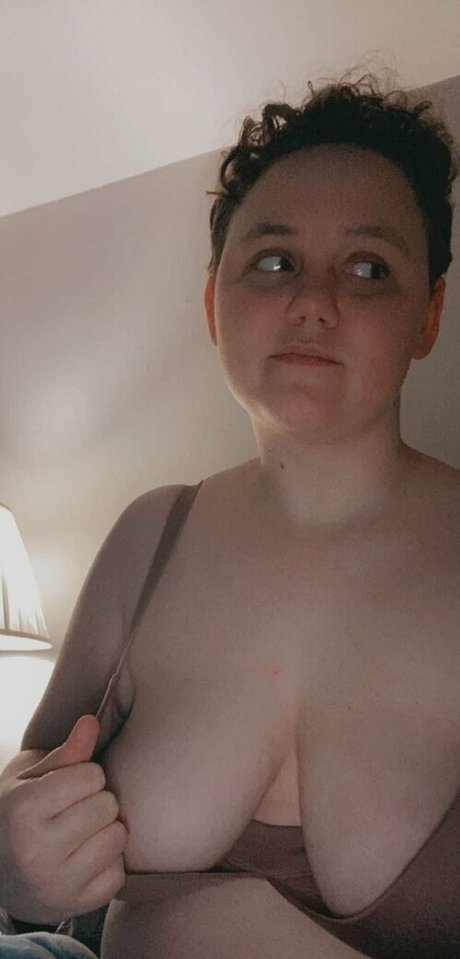 hunnybeesarecool porn actress pictures