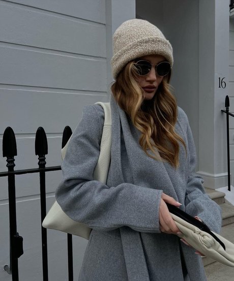 shemale handjob onlyfans beautiful xxx gallery