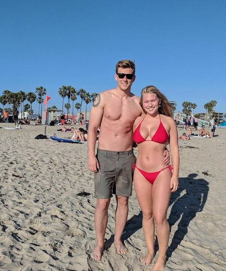 thick latina milf onlyfans art porn pic