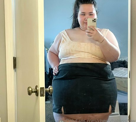 tanned onlyfans erotic pic