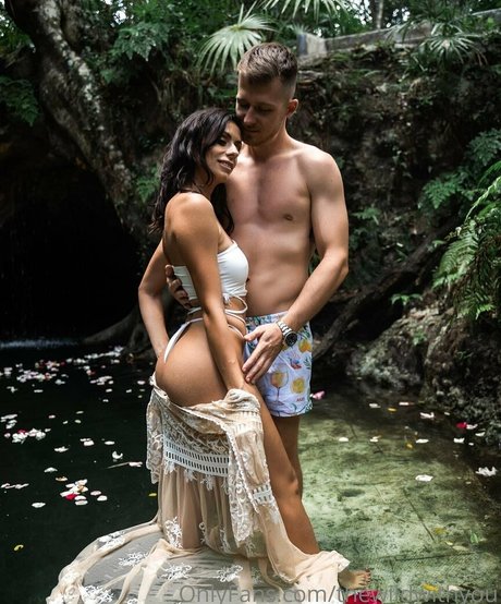 thewildwithyou star naked photos