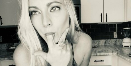 savannahpaige pornstar hd pictures