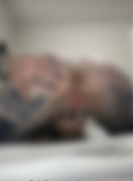 body onlyfans naked photo