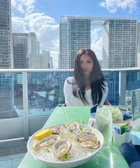 thelailalove adult star picture