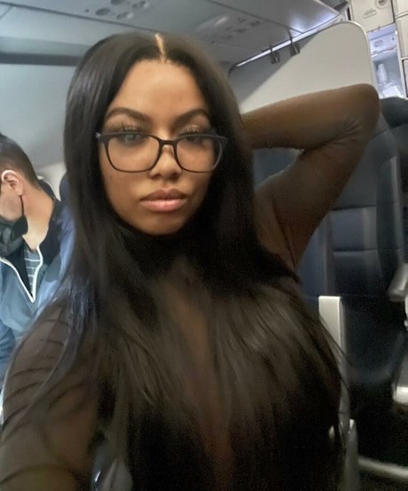 thelailalove adult model img