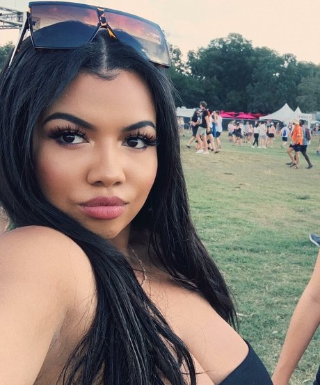 russian mom onlyfans beautiful naked photo