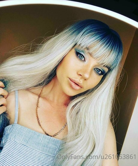 redfoxxxxxxx pretty actress image