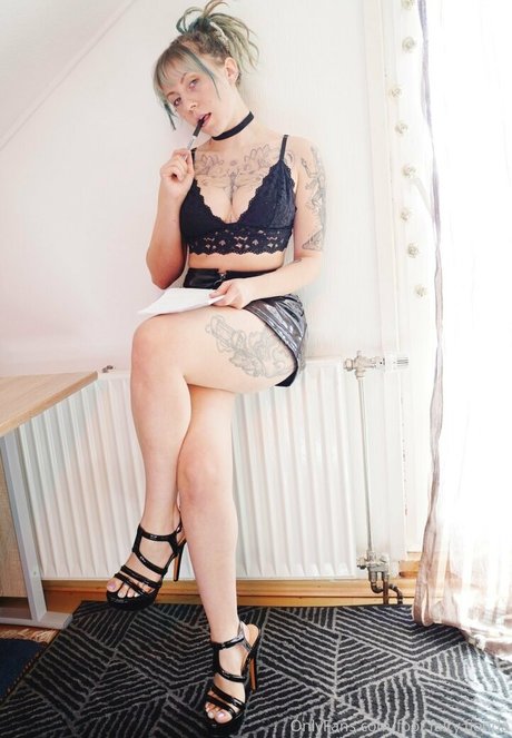 blonde shemale onlyfans xxx photos