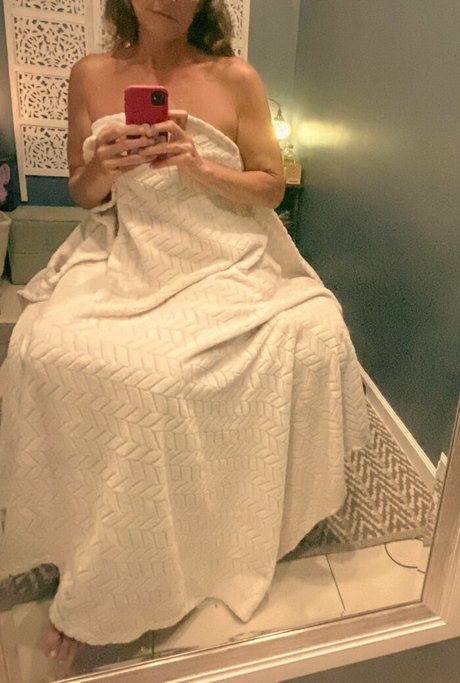 sexyelleanthony Profile