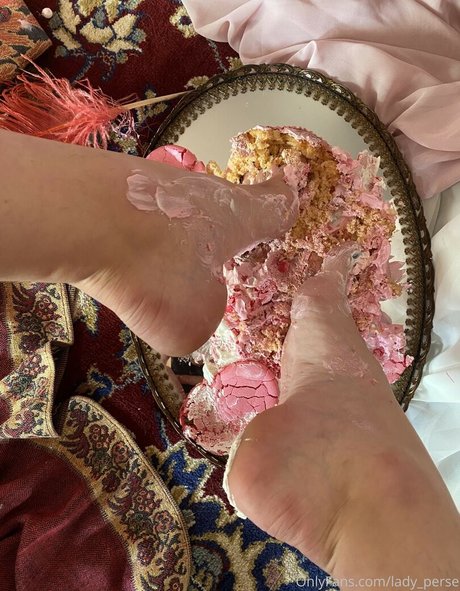 Lady Perse hot model images